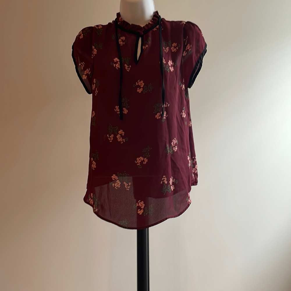 Beautiful burgundy short sleeve blouse .. with pink flowers